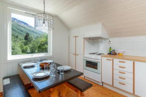 Top floor apartment with view of Flåm valley